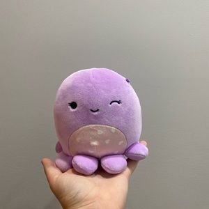 SQUISHMALLOW Violet 5”